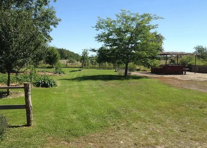 De Charme Et Sejour Bien-etre Auvergne Apartment *